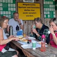 Frühstück vor der Wallfahrt Frühstück vor der Wallfahrt