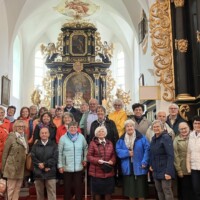 Reisegruppe in der St. Veit Kirche