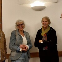 Gäste des Vortrags im Gespräch